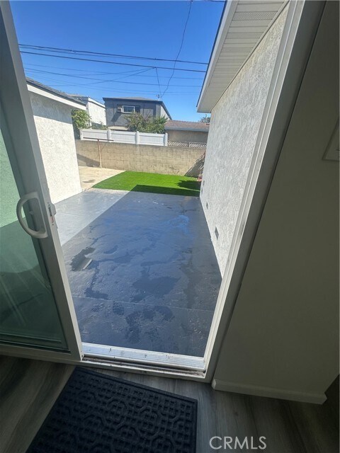 Building Photo - 3634 Caspian Ave