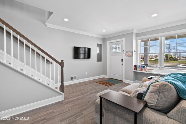 Building Photo - 315 Hiering Ave