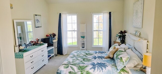 Building Photo - Stunning 2-Bed, 2-Bath Condo in Salisbury