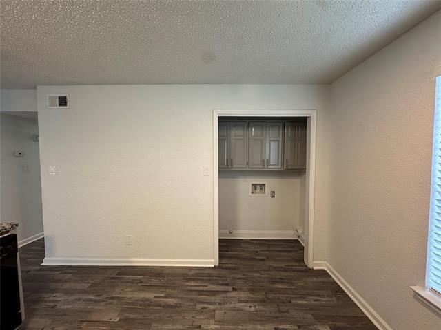 Building Photo - 762 E Warrior Trail