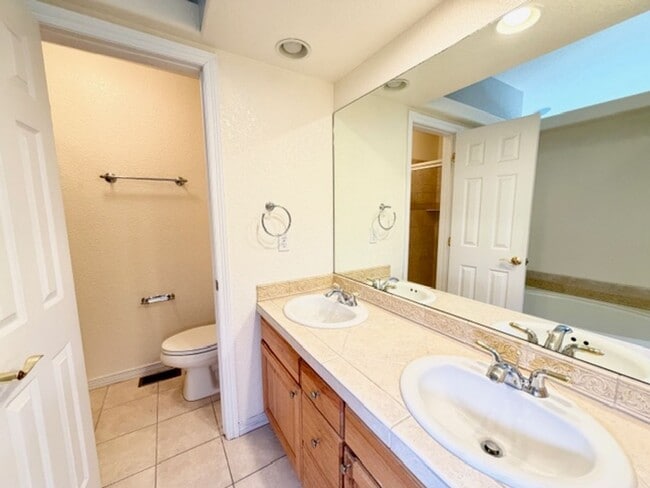 Building Photo - West Arvada 2-story Attached Home