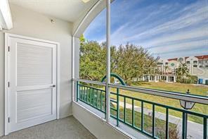 Building Photo - 3731 Sarasota Square Blvd