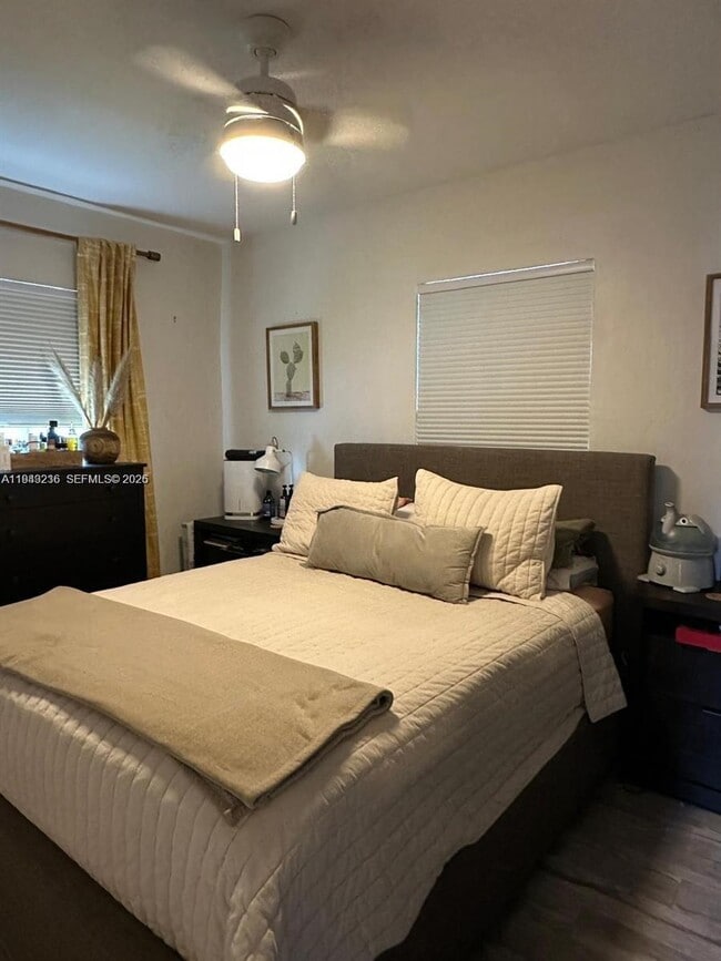 Building Photo - 651 E 38th St