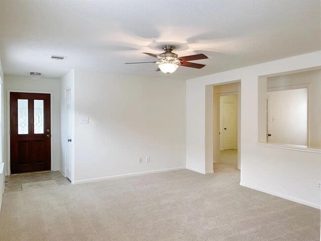 Building Photo - 20707 Fair Castle Dr