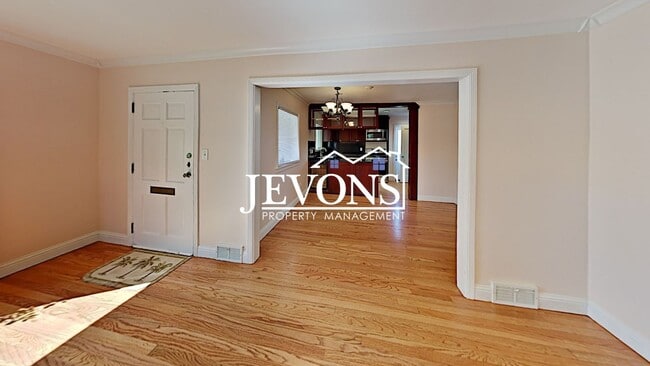 Building Photo - Beautiful two-story home in a walkable area near dining, shopping, entertainment and schools!