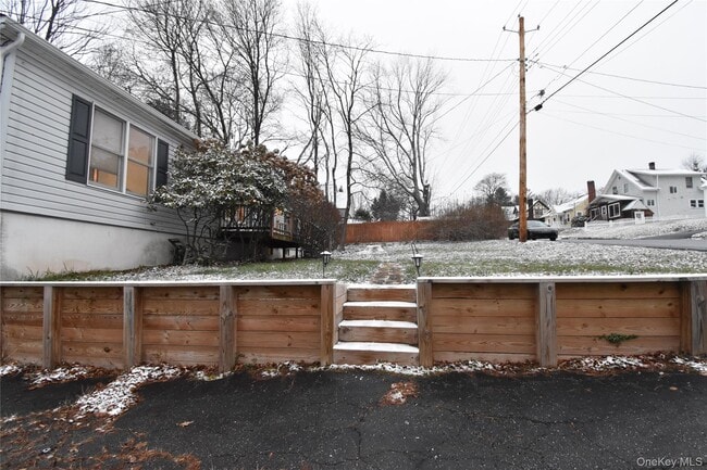 Building Photo - 22 Winslow Pl