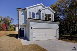 Building Photo - 523 E Chappell St