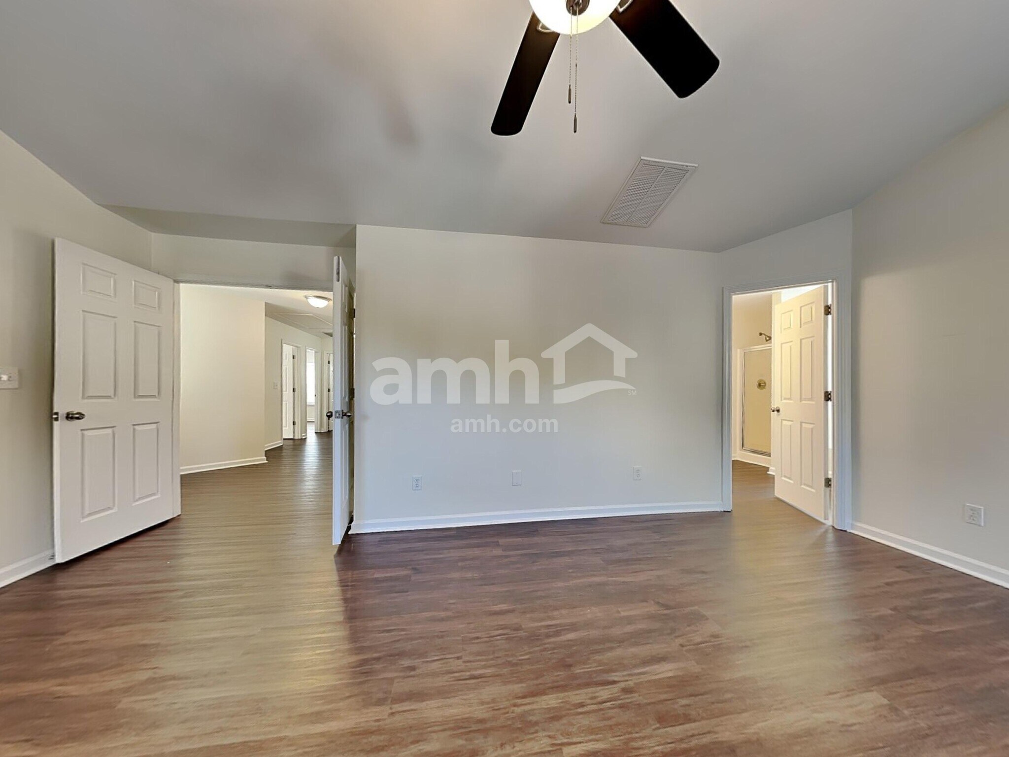 Building Photo - 7207 Tanners Creek Dr