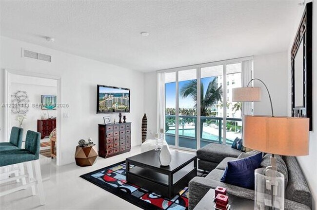 Building Photo - 7900 Harbor Island Dr