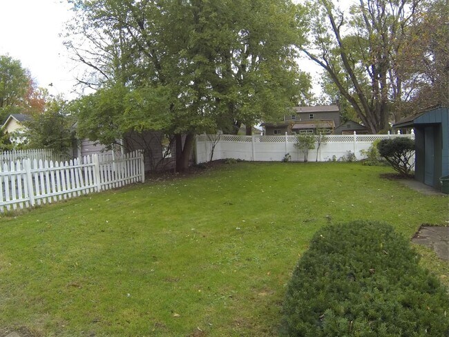 Building Photo - Boardman 2 Bedroom Cape For Rent