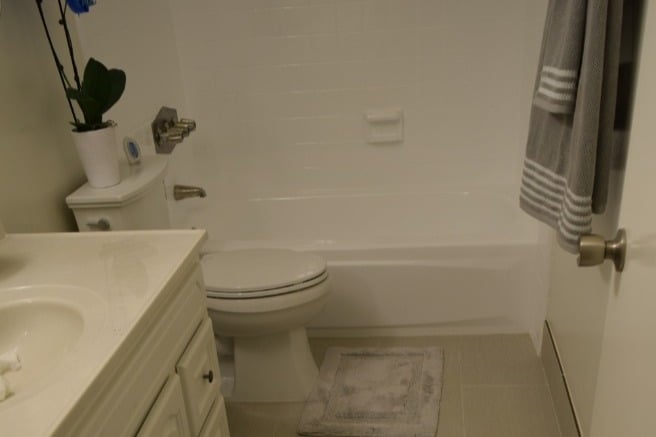 New Bathtub enclosure - 1945 Evergreen St