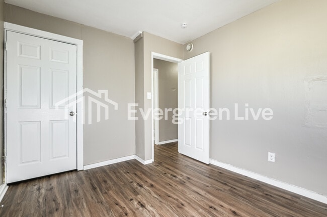 Building Photo - 419 Ferdinand Dr