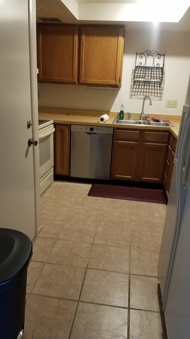 Building Photo - 3857 N Paseo de las Canchas