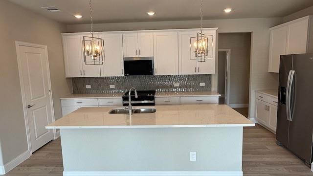 Building Photo - 3700 Turpin Dr