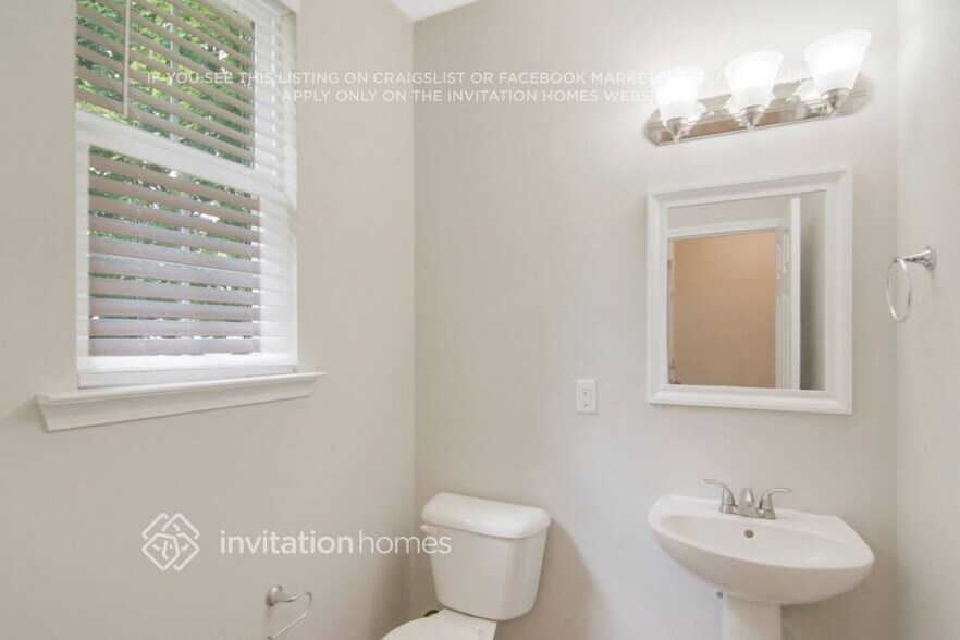 Building Photo - 5820 Kohler Ln