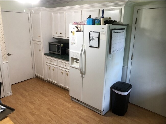 Building Photo - 17902 Strack Farm Rd