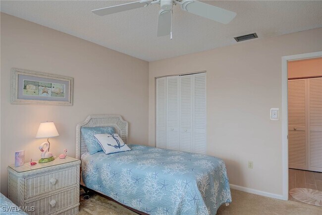 Building Photo - 325 Charlemagne Blvd