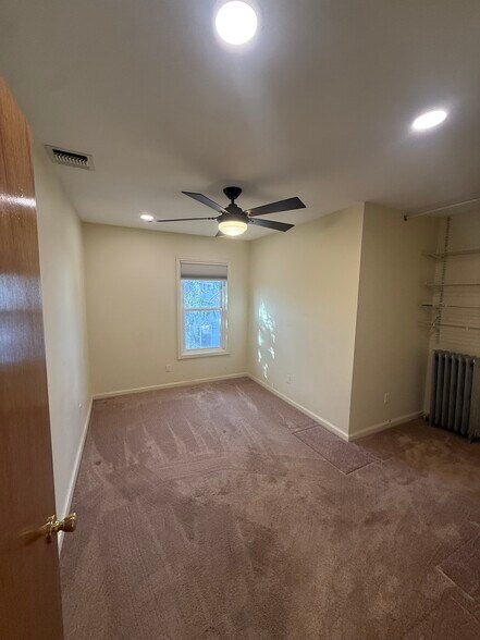 Bedroom 2 - 740 W Nyack Rd