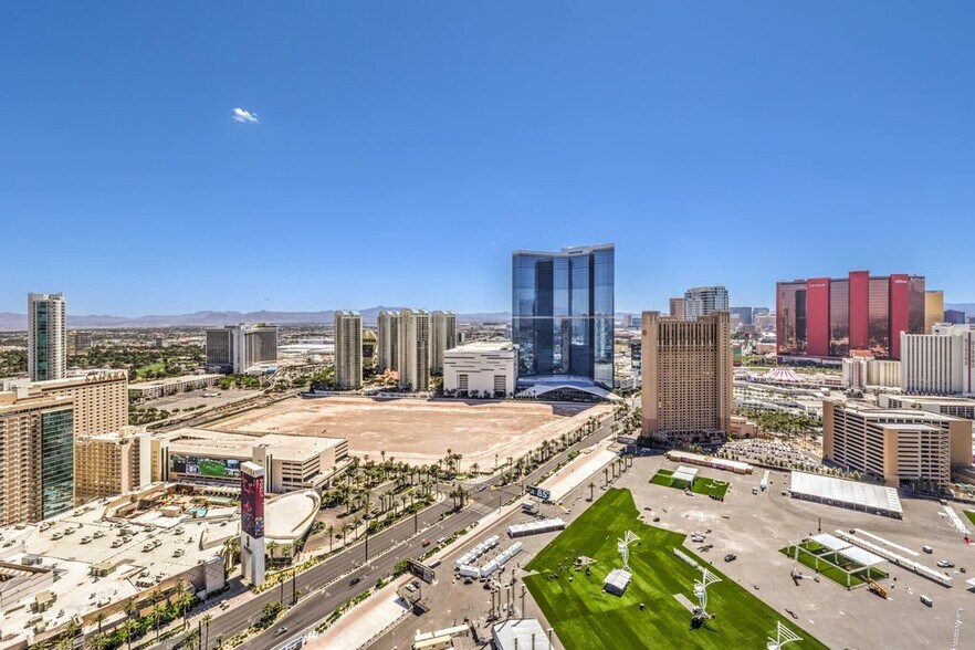 Building Photo - 200 W Sahara Ave