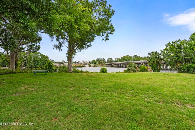Building Photo - 3434 Blanding Blvd