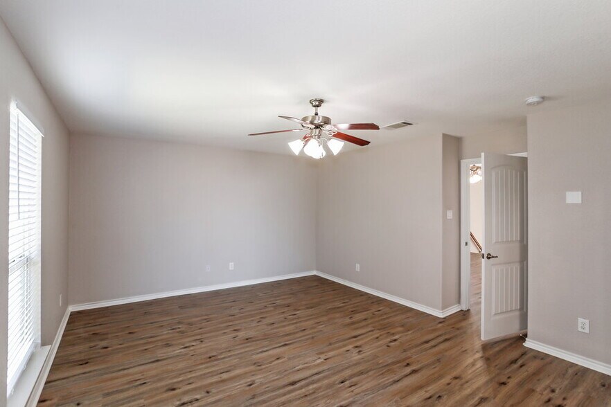 Building Photo - 5053 Britton Ridge Ln