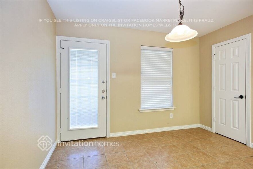 Building Photo - 2206 Brandy Dr