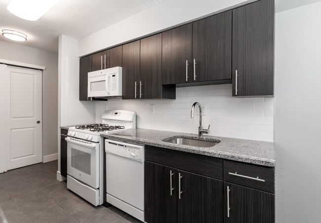 Building Photo - Ridge Court Apartments