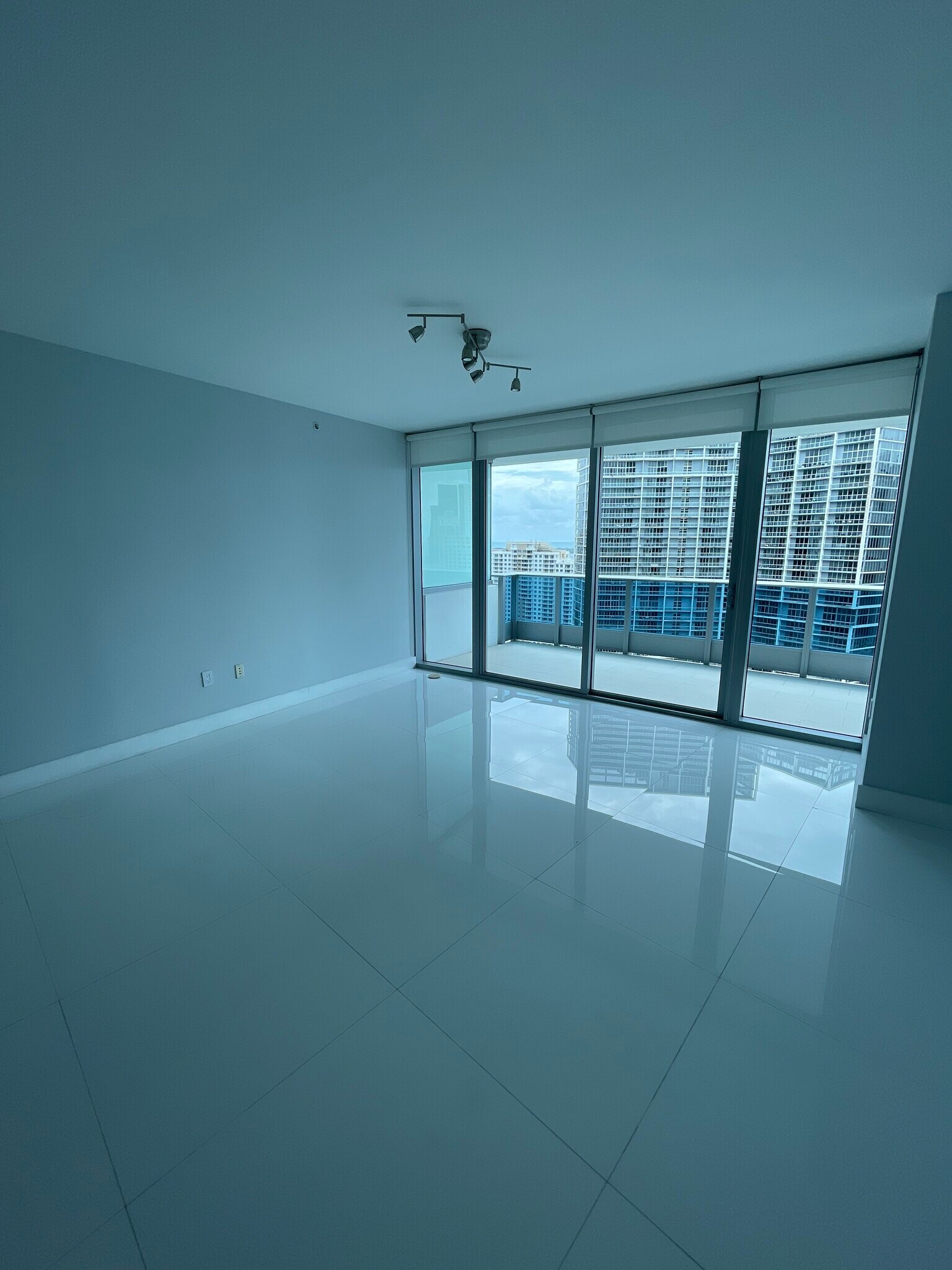 Building Photo - 200 Biscayne Boulevard Way