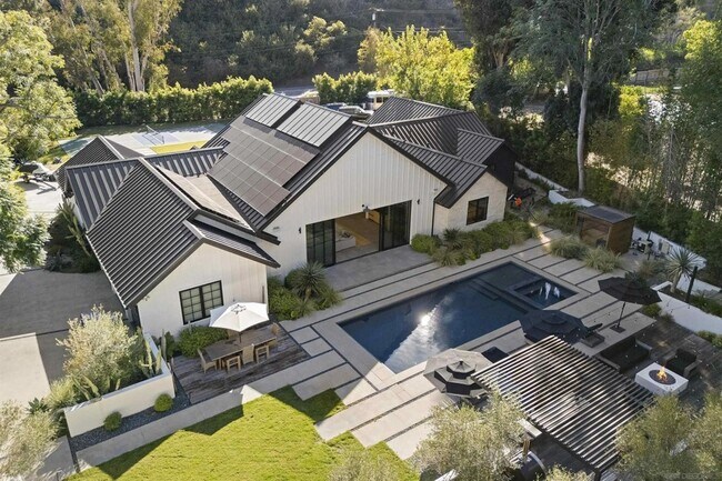 Building Photo - 4874 Sun Valley Rd