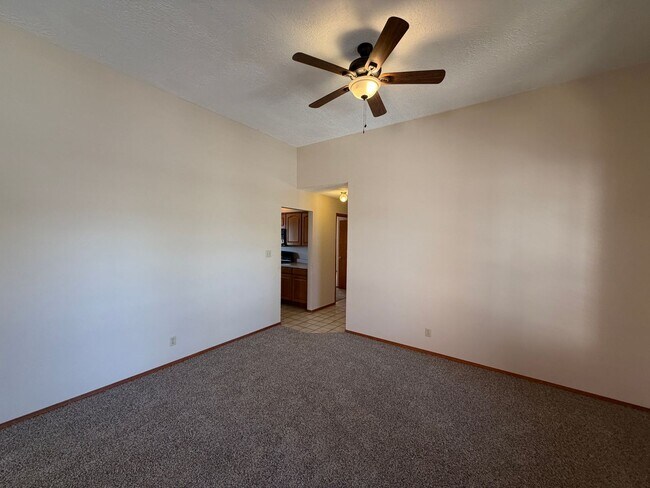 Building Photo - 7281 Spruce Mountain Loop NE