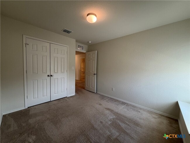 Building Photo - 323 Mistflower