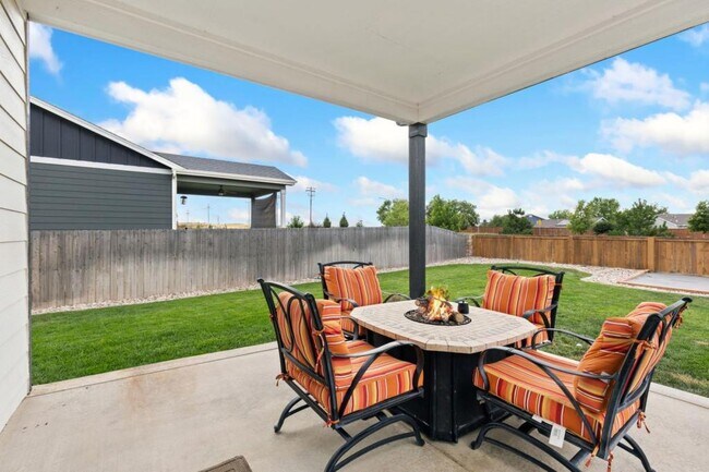 Building Photo - 1495 S Plumeria Dr