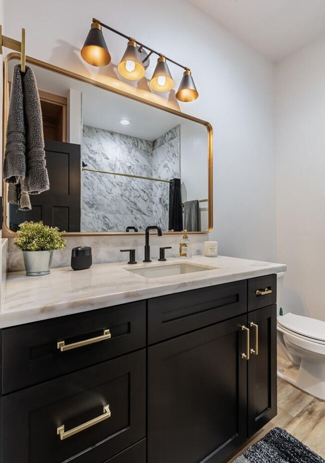 Building Photo - Karin's Kottage-New 2 Bedroom/2 Bath Furnished or Unfurnished Oasis for Lease