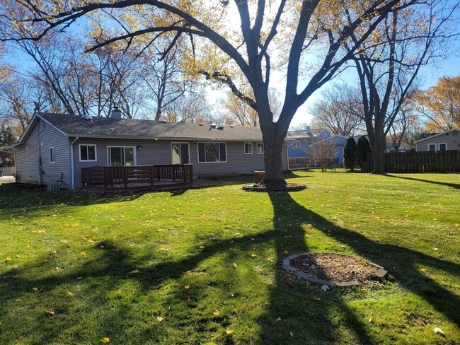 Building Photo - 364 N Everett Dr