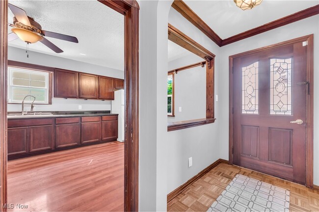 Building Photo - 5807 Orchard Ave