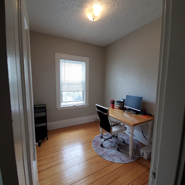 Bonus Room - 571 Cambridge St