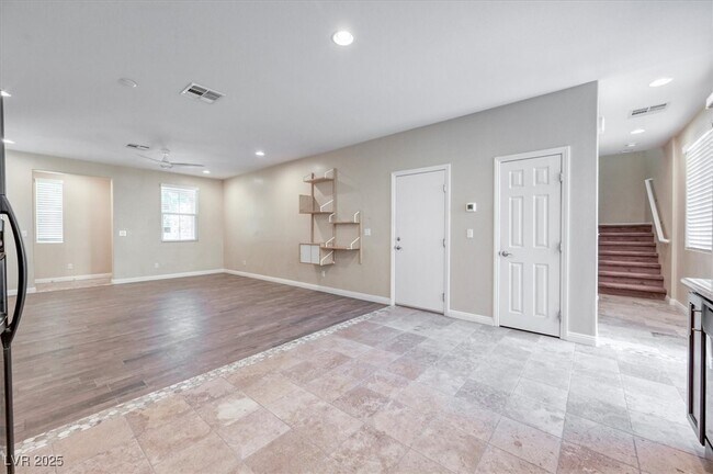 Building Photo - 7558 Crooked Branch St