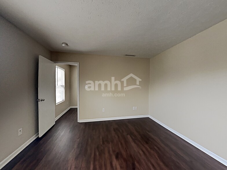 Building Photo - 10444 Bellchime Ct