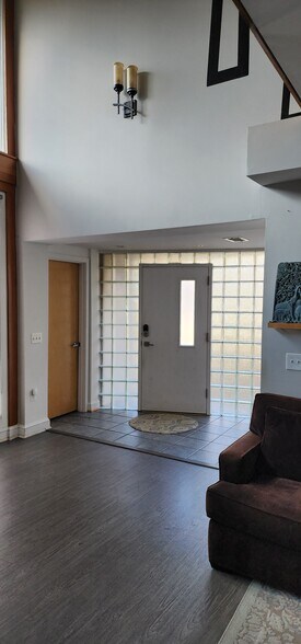 Building Photo - 3018 22nd St S