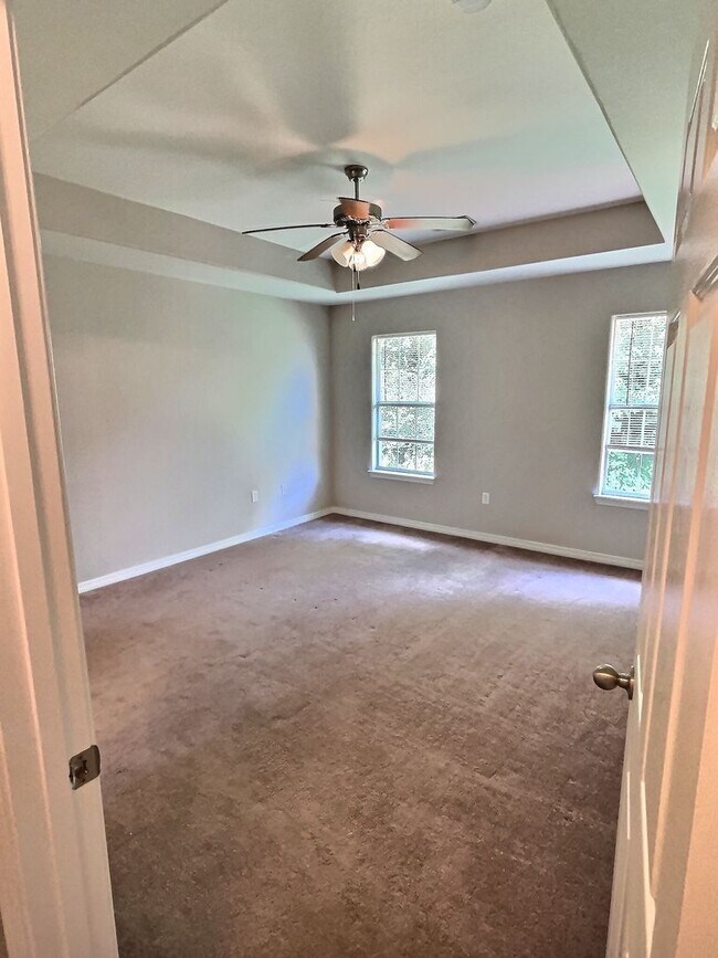 Building Photo - 3/2 home in the Audubon Lake Subdivision in Gulfport, MS