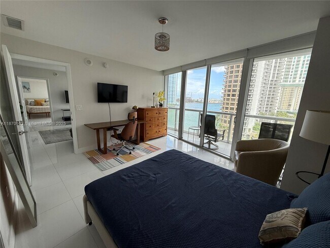 Building Photo - 465 Brickell Ave