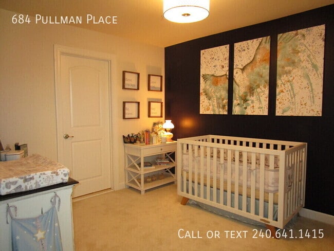 Building Photo - 684 Pullman Pl