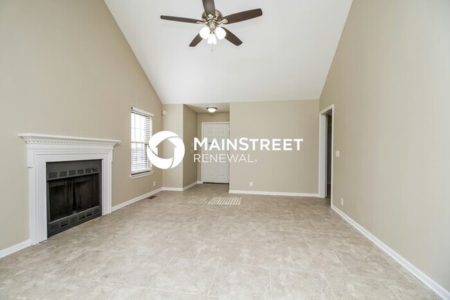 Building Photo - 3292 LUANN Dr