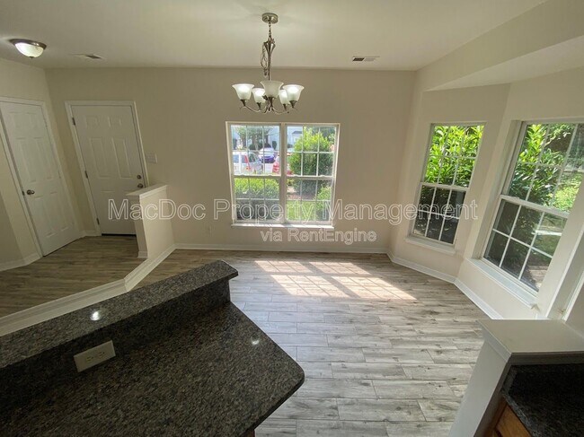 Building Photo - 2709 Church View Ln