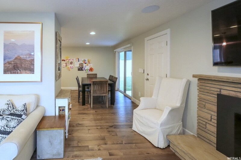 Building Photo - 3005 S Jonetta Dr