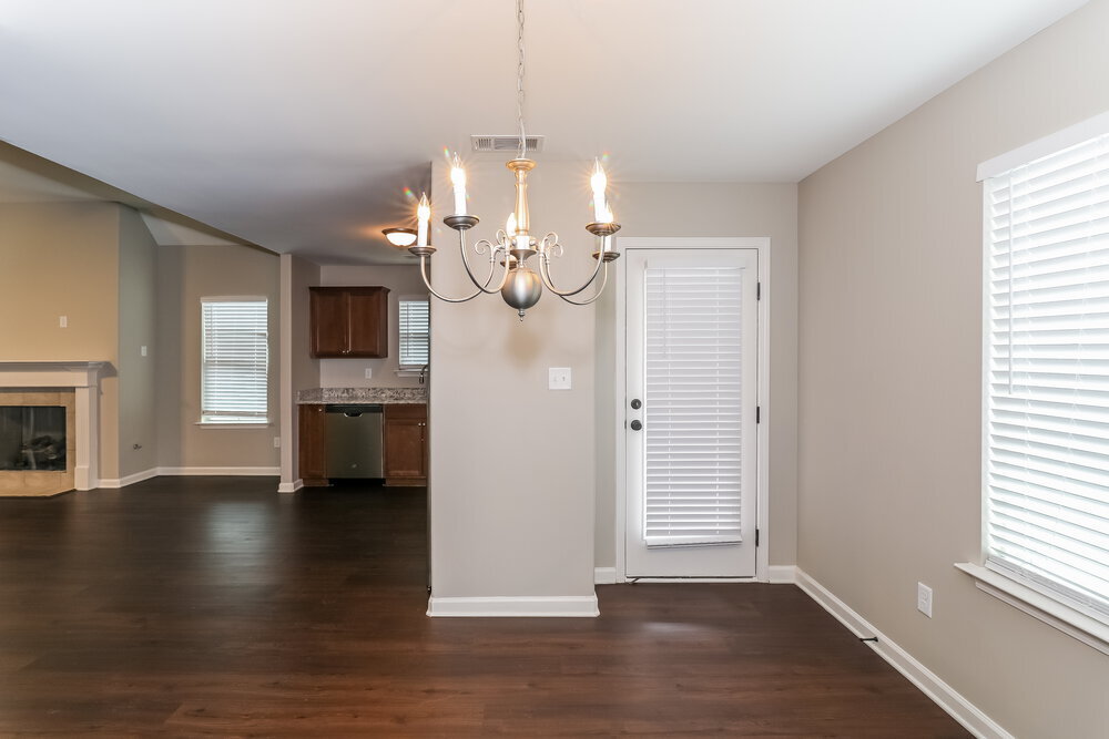 Building Photo - 6164 Humphreys Dr