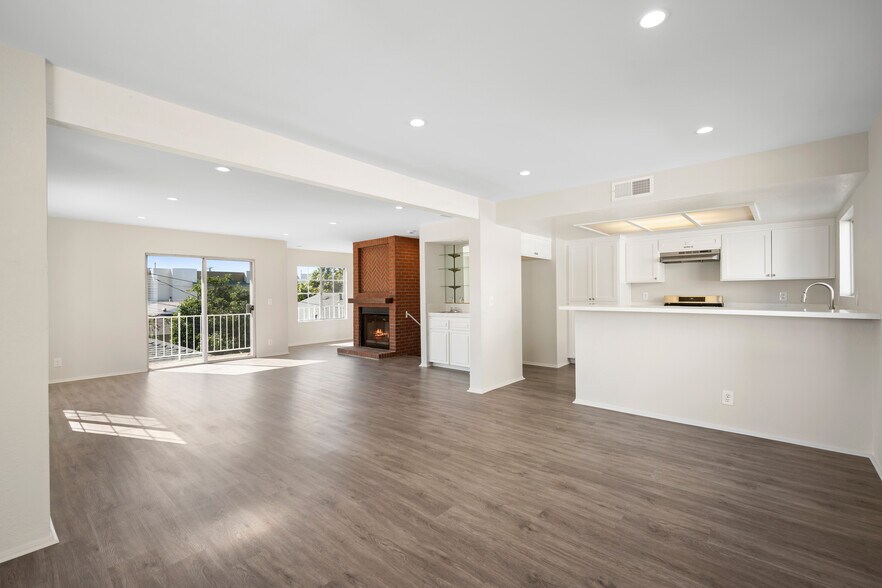 Building Photo - 1030 Ruberta Ave