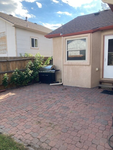 Building Photo - 5887 Granby Hill Dr