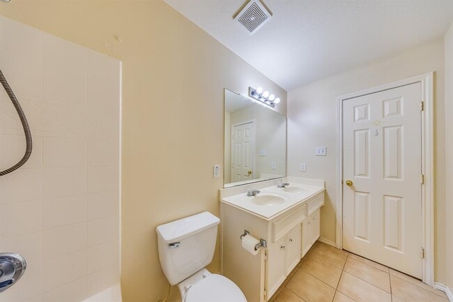 Building Photo - 18426 Stark Point Ct