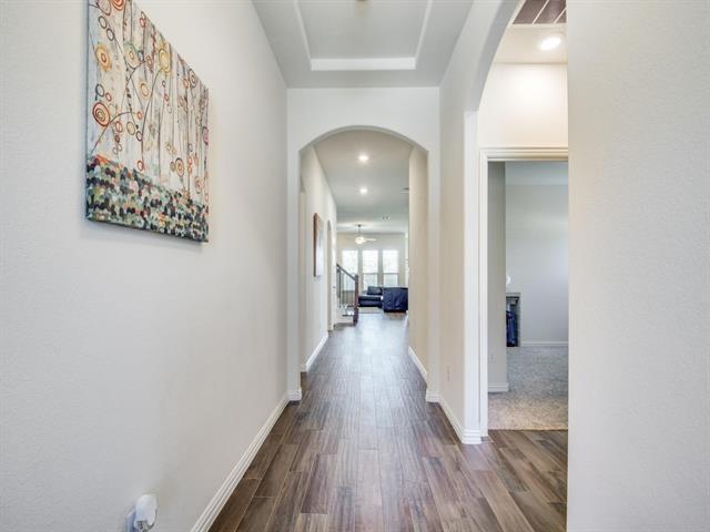 Building Photo - 4548 Longfellow Ave
